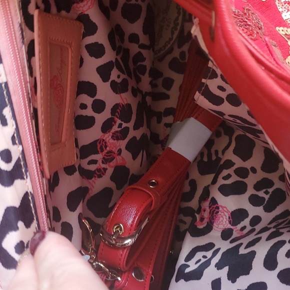 NWT! Joan Boyce sequined backpack bag with detachable & adjustable straps - Picture 6 of 7